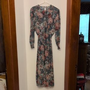 Chic Long Sleeve Floral Dress